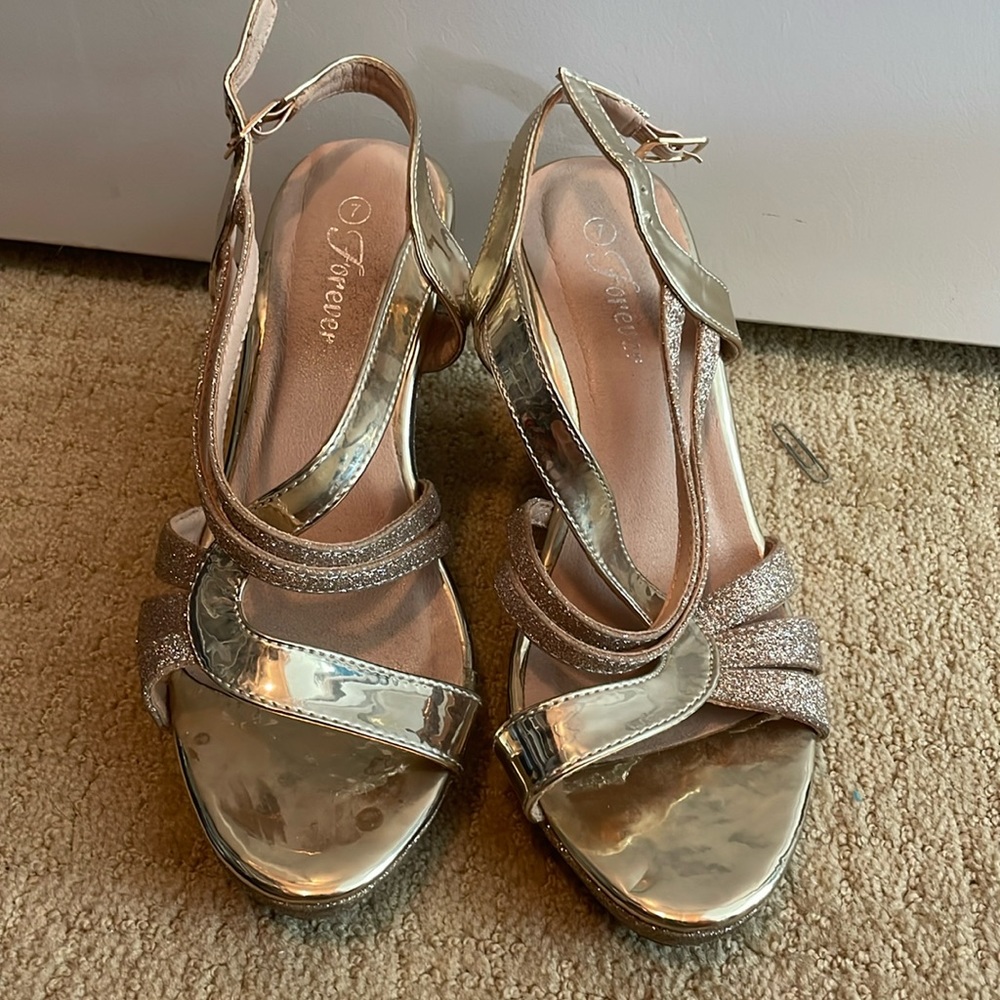 Size 7 Gold Wedge Heel